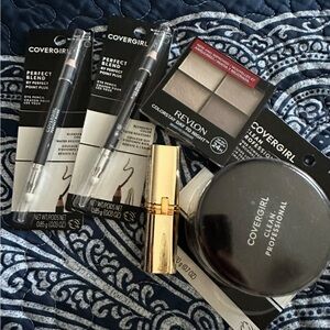 Womens Makeup Bundle ***66*** Revlon Eyeshadow Palette with LOreal LIpestick 810